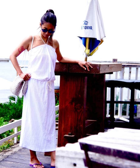 HOLTER-NECK ONE PIECE
