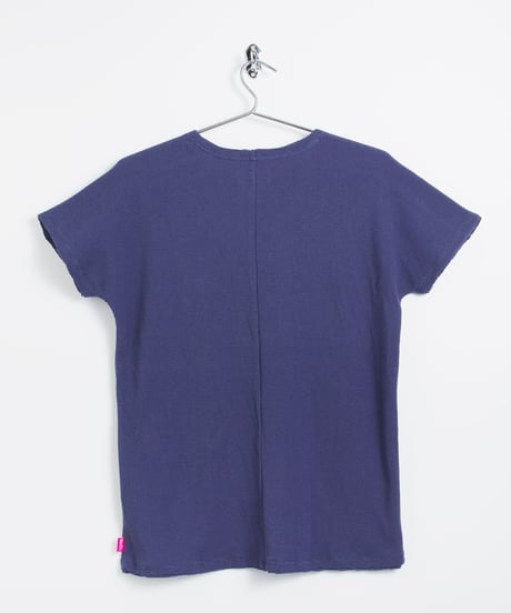 WIDE V-NECK T-SHIRTS