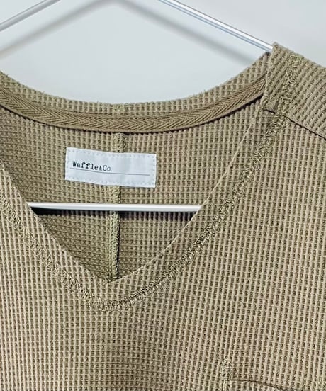 2612/ EASY POCKET V-NECK T-SHIRTS