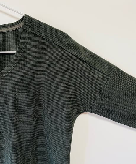 2448 / WIDE V-NECK LONG-S T-SHIRTS