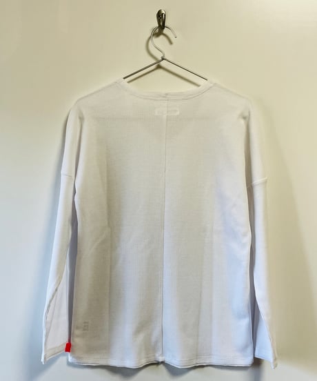 2448 / WIDE V-NECK LONG-S T-SHIRTS