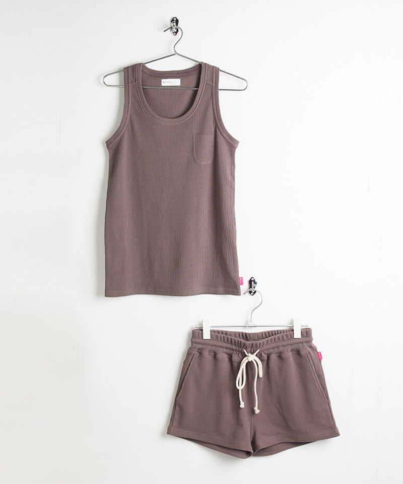 【新品未使用タグ付き】PADDED SHORT PANTS 824267_ZASIW_1000_001_100_0000