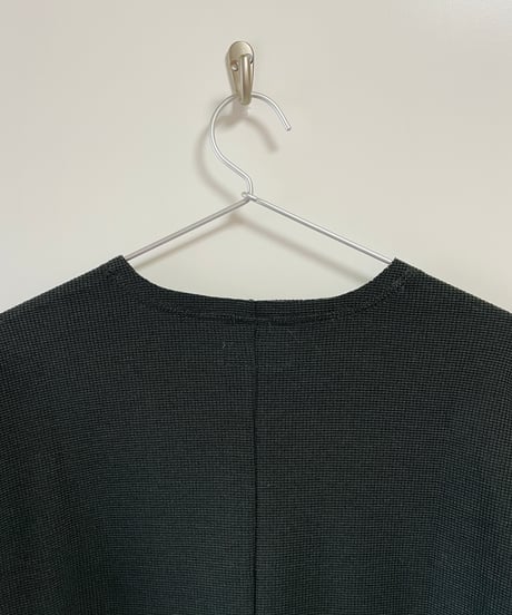 2448 / WIDE V-NECK LONG-S T-SHIRTS