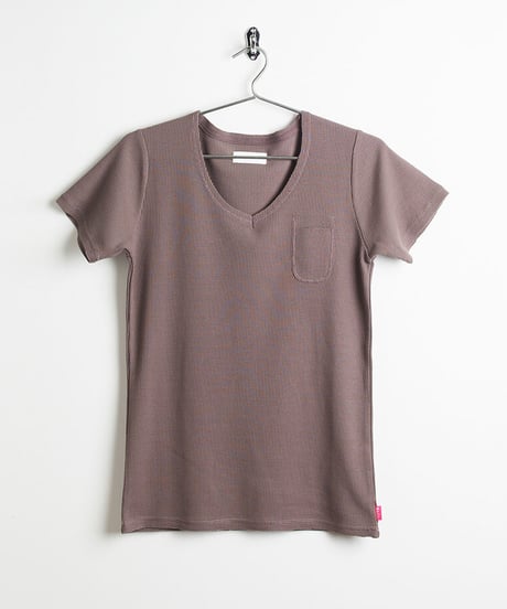 V-NECK T-SHIRTS