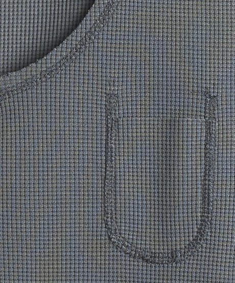 V-NECK T-SHIRTS