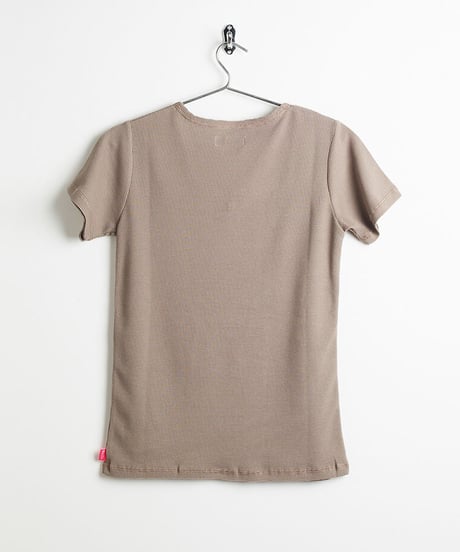V-NECK T-SHIRTS
