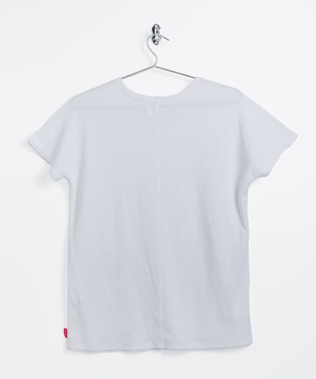 WIDE V-NECK T-SHIRTS