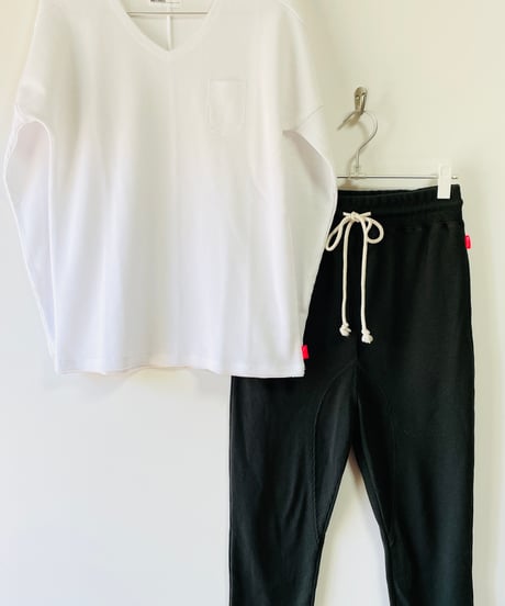 2448 / WIDE V-NECK LONG-S T-SHIRTS