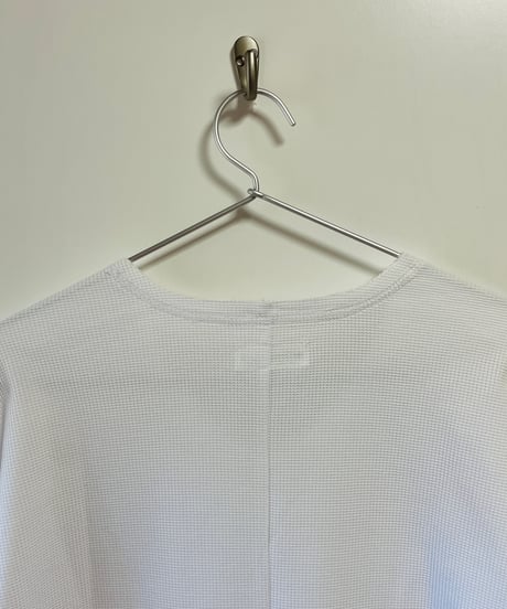 2448 / WIDE V-NECK LONG-S T-SHIRTS