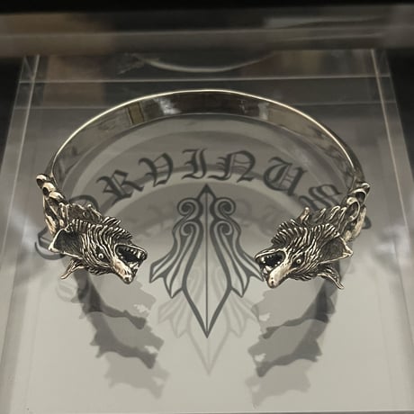 Wolf bangle