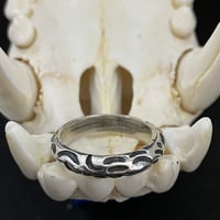 Maggot Ring