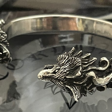 Wolf bangle