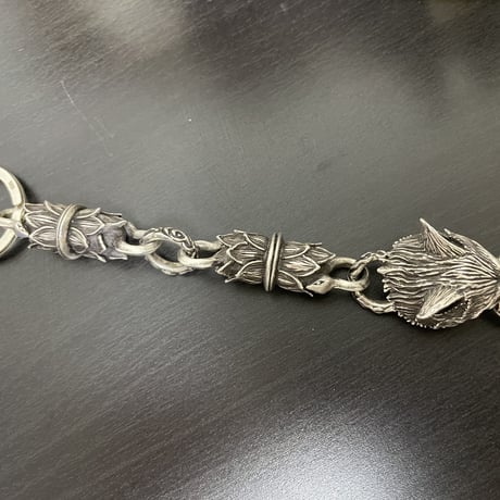 Wolf head  With  Snake  lotus  chain