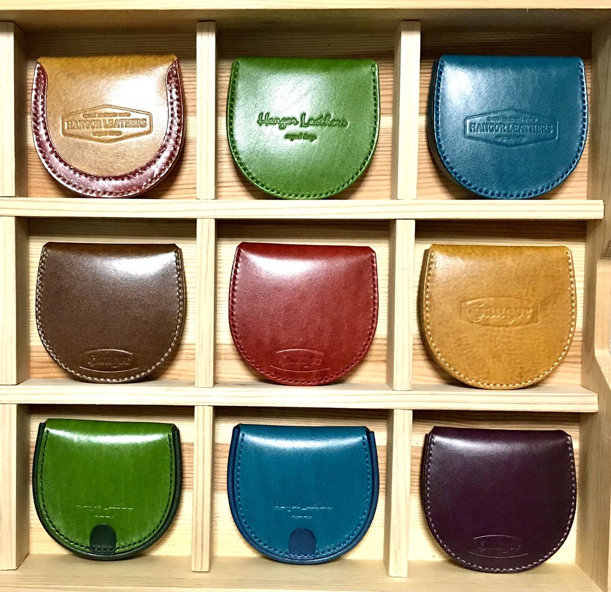 馬蹄型 コインケース くすみブルー 美品 馬蹄型コインケース ミリオレ｜革財布の山藤オンラインショップ