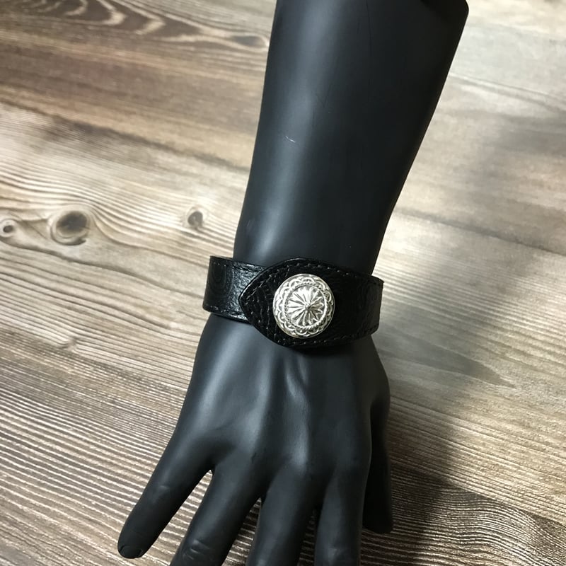 ハンドメイド　レザーブレスレット 86c6a171352cb9c0eebe3fb33f925d