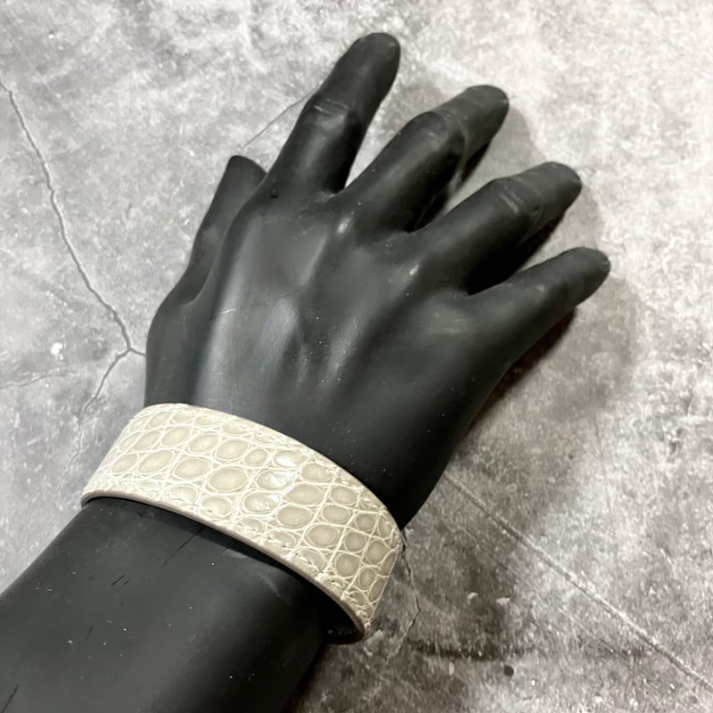 Ginzi レザーバングル レザーバングル ( ワニ革 アリゲーター グレージング ) Leather