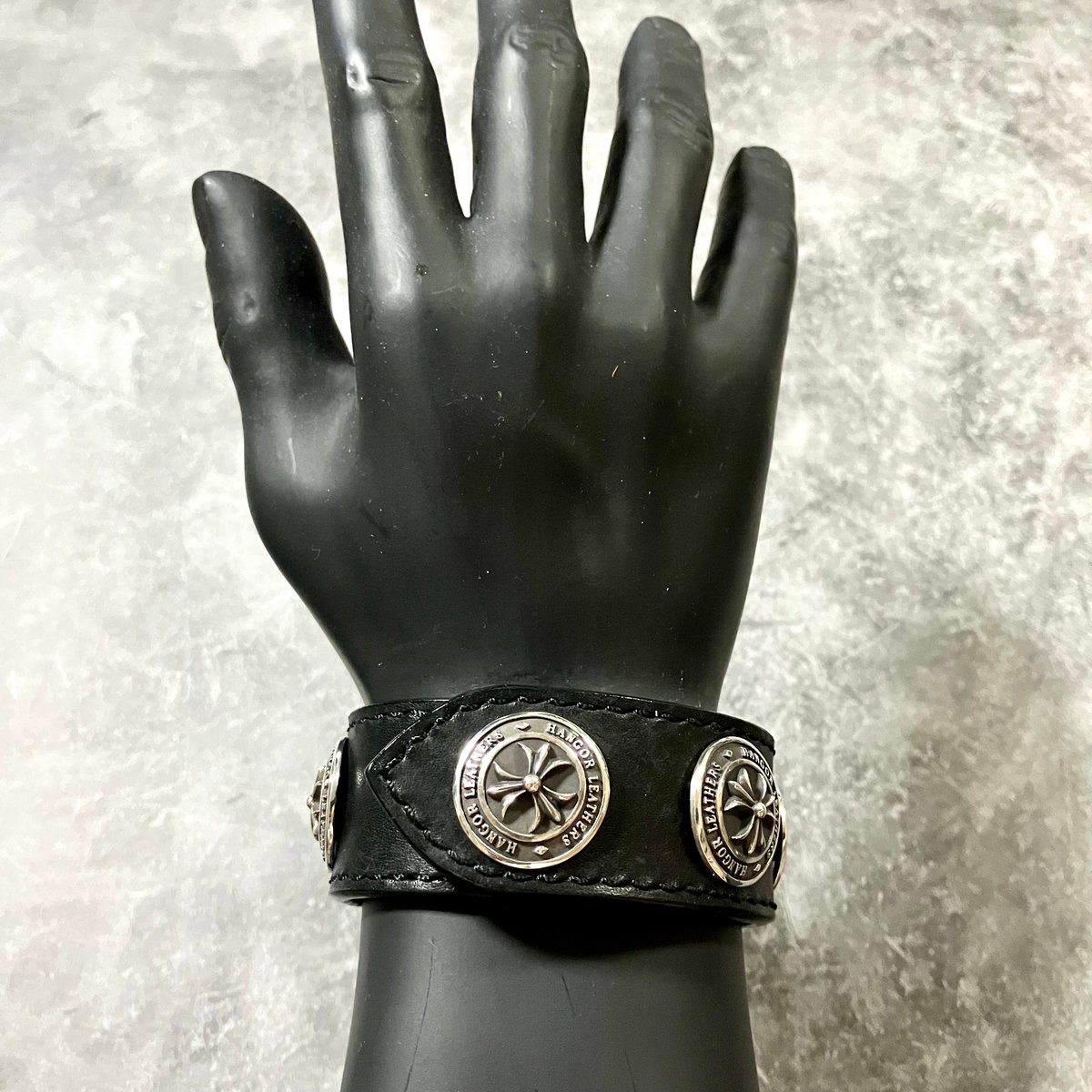 3リリー シルバーコンチョ レザーブレスレット LEATHER