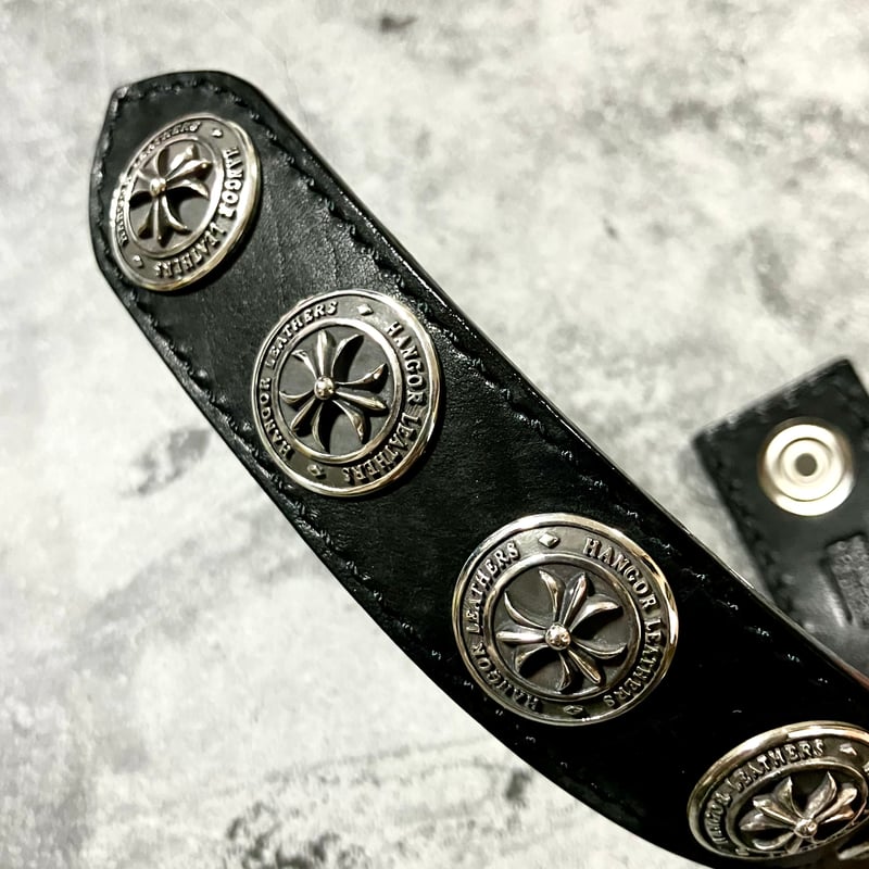 3リリー シルバーコンチョ レザーブレスレット LEATHER BRACELET 6個マウント 3リリー シルバーコンチョ レザーブレスレット LEATHER BRACELET 6個マウント