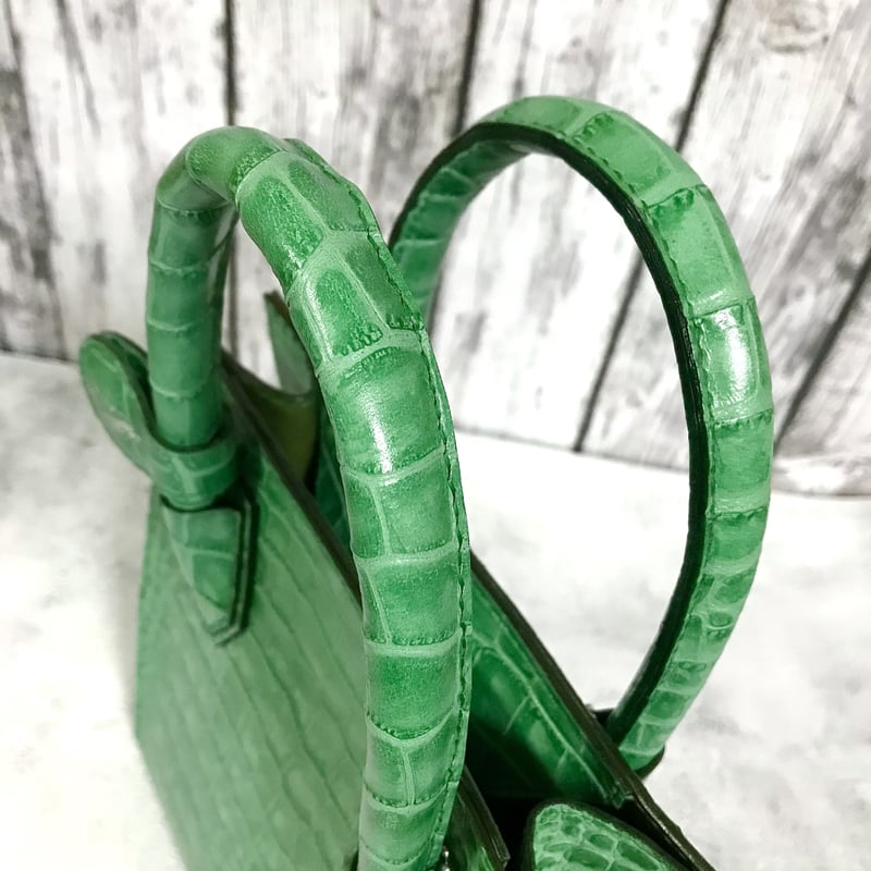 デザインハンドバッグ HANDBAG ( 牛革型押しクロコ・ライトグリーン 