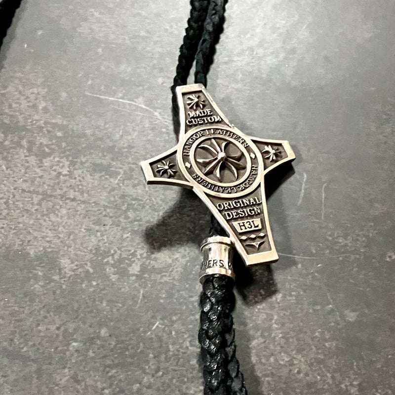 編み込み レザーネックレス ループタイ Bladed Leather Neclace