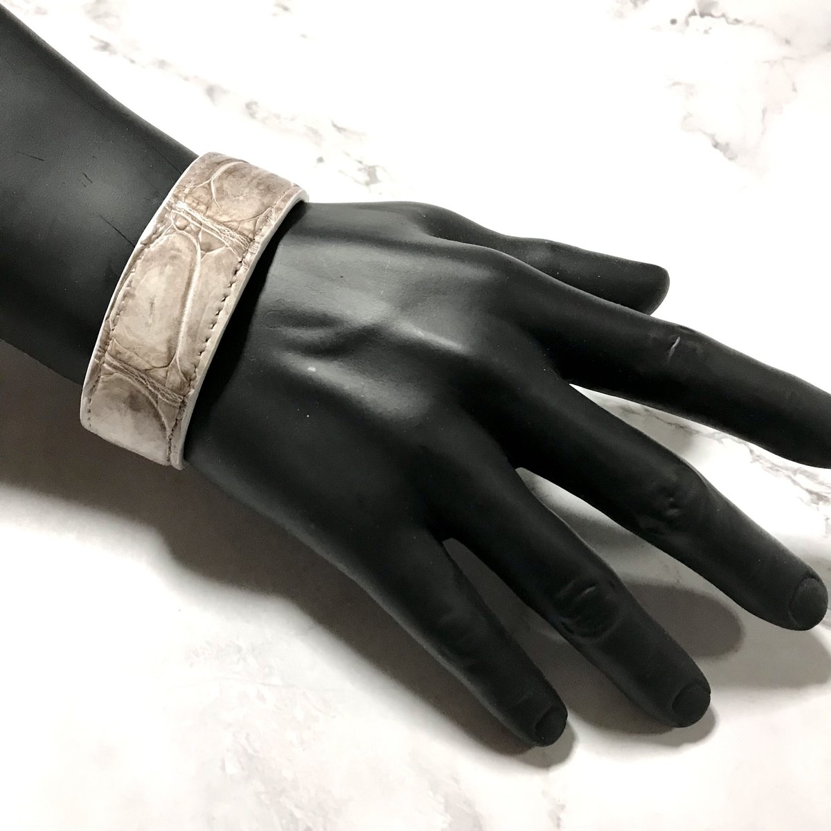 レザーバングル Leather Bangle ( ヒマラヤクロコ himalayan Croc...