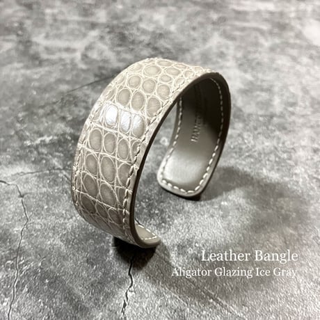 leatherbangle | STORES