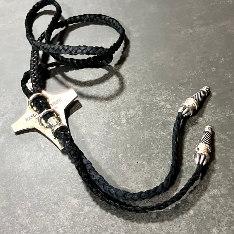 編み込み レザーネックレス ループタイ Bladed Leather Neclace 編み込み レザーネックレス ループタイ Bladed Leather Neclace