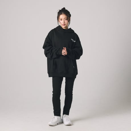 【lil' valley】BASIC EMBROIDERED HOODIE