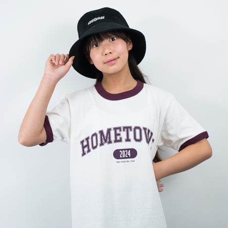 カレッジロゴ Tシャツ