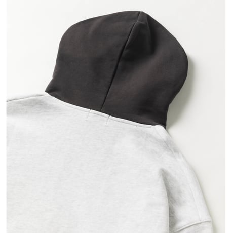 【lil' valley】BASIC EMBROIDERED HOODIE