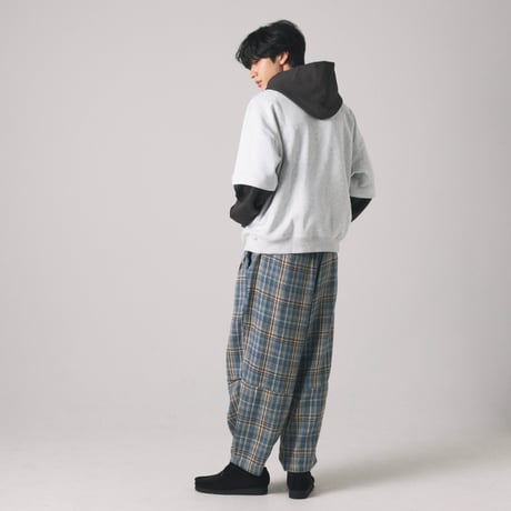 【lil' valley】BASIC EMBROIDERED HOODIE