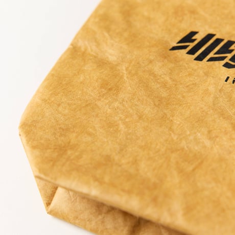 【lil' valley】LOGO TYVEK POUCH