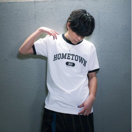 カレッジロゴ Tシャツ