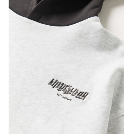 【lil' valley】BASIC EMBROIDERED HOODIE