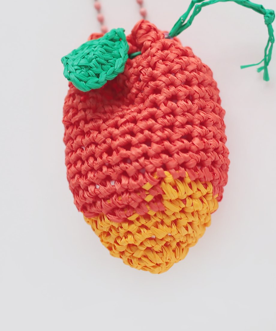 69c738459c8b62fa25815438