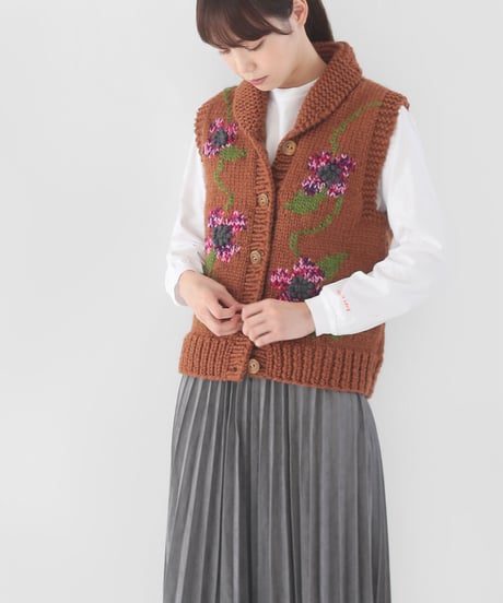 「東海えりかのカラーワーク」フラワーベストの糸kit　itoito 限定カラー(brown)
