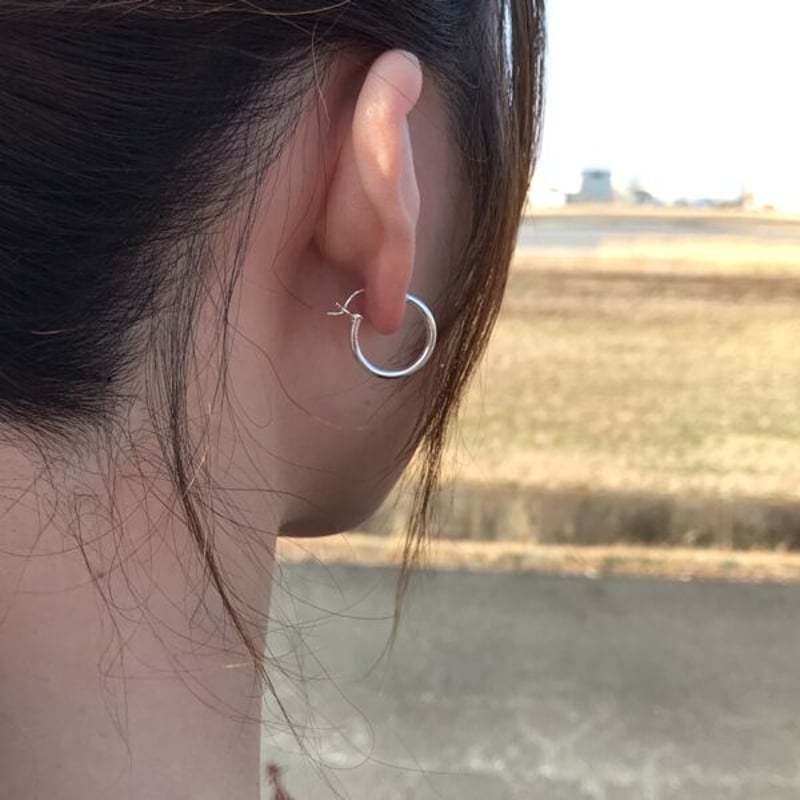 シルバー925 Silver ボールデザインフープピアス/軽研磨仕上げ シルバー925 Silver ボールデザインフープピアス/軽研磨仕上げ