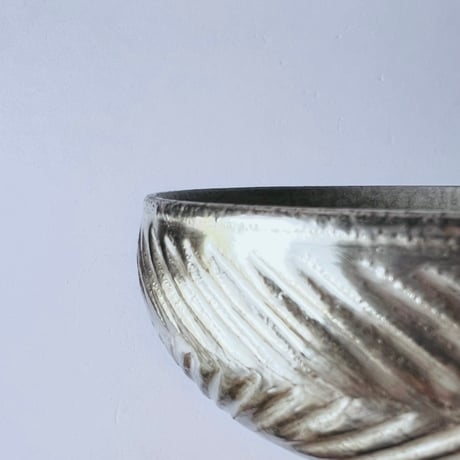 TN−108 谷井直人　銀彩ビードロしのぎ丸鉢 Naoto Tanii Silver Glaze Bidoro Shinogi Bowl