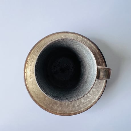 TN−18 谷井直人　銀彩カップ&ソーサー　Naoto Tanii Silver-glazed cup and saucer