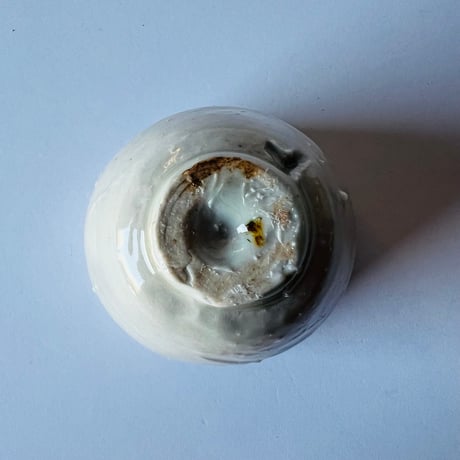 Tー92 辻村史朗　磁土ぐい呑　共箱有　Shiro Tsujimura Porcelain clay sake cup