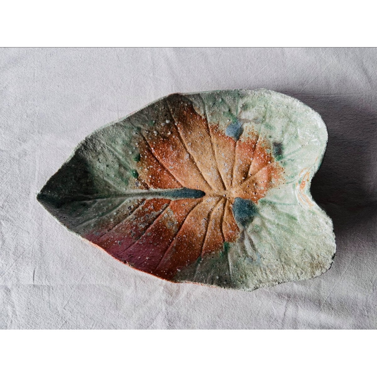 辻村史朗　伊賀　大皿 Tー116 辻村史朗 伊賀葉皿大 共箱付 Shiro Tsujimura Large Leaf