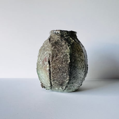 K−11 神山清子　信楽自然釉　窯変壺　Kiyoko Kamiyama, Shigaraki Natural Glaze, Kiln-Changed Vase