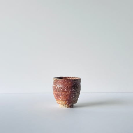F−6 古谷和也　信楽ぐい呑　共箱付　Kazuya Furutani – Shigaraki Guinomi with Tomobako (Original Wooden Box)