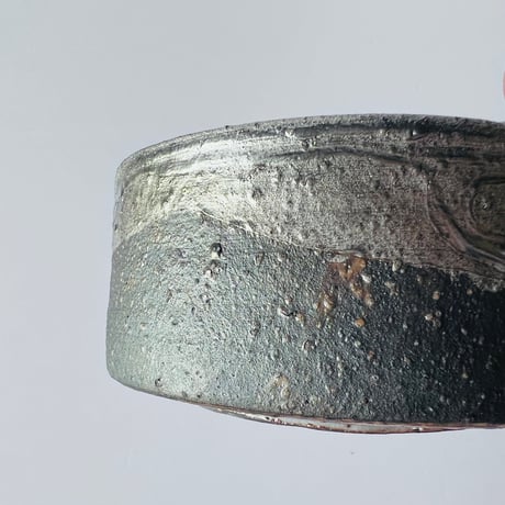 TN−110 谷井直人　黒御影銀彩たわみ小鉢 Naoto Tanii Black Mikage Silver Glaze Softly Distorted Bowl
