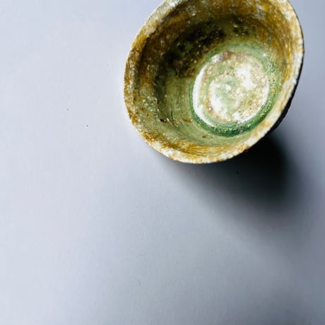 F−5 古谷和也　信楽ぐい呑　共箱付　Kazuya Furutani – Shigaraki Guinomi with Tomobako (Original Wooden Box)