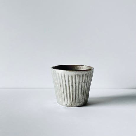 TN−121 谷井直人　銀彩しのぎ湯呑み Naoto Tanii Silver Glaze Shinogi Yunomi