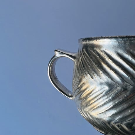 TN−92 谷井直人　銀彩しのぎビードロマグカップ　Silver-Glazed Shinogi Bidoro Mug