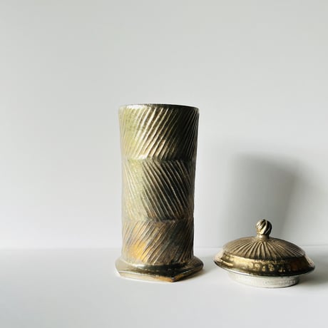 TN−27 谷井直人　銀彩経筒形花入れ　ビードロしのぎ　TN-27 Naoto Tanii, Silver-colored cylindrical flower vase, Vidro Shinogi