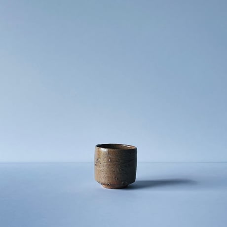 T−18 辻村史朗　唐津ぐい呑　共箱付　Shiro Tsujimura Karatsu sake cup with box
