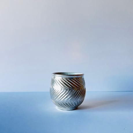 TN−92 谷井直人　銀彩しのぎビードロマグカップ　Silver-Glazed Shinogi Bidoro Mug